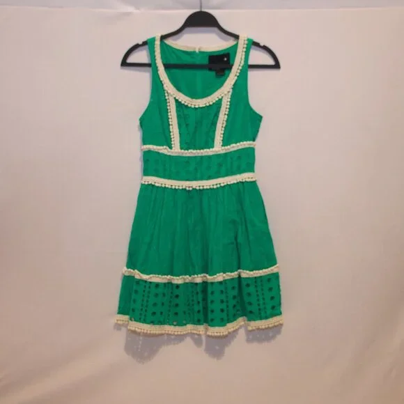 Forever 21 | Dresses | Vintage Retro Emerald Green Eyelet Sleeveless Fully Lined Dress With Pockets | Poshmark Forever 21 | Dresses | Vintage Retro Emerald Green Eyelet Sleeveless Fully Lined Dress With Pockets | Poshmark